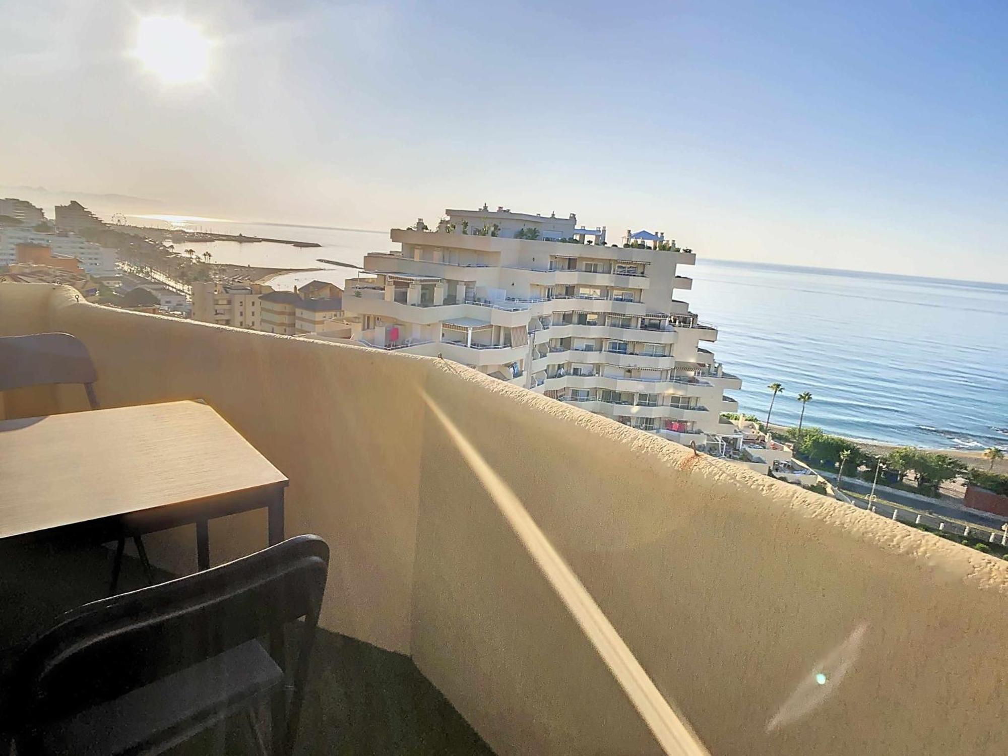 Benalbeach Apartamento Con Vistas Maravillosas Malaga Exterior photo